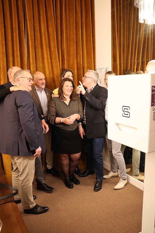 Dirigeants du Groupe SME autour du photobooth FunkyPix - soirée networking