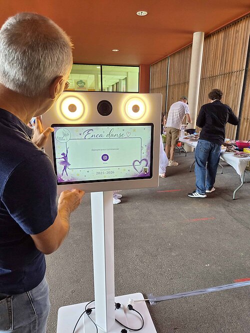 Photobooth installé pour le pique-nique d'Enca'Danse à Bailly-Romainvilliers